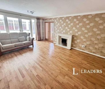 Wymondley Grove, Stoke-on-trent, Staffordshire, ST4 - Photo 2