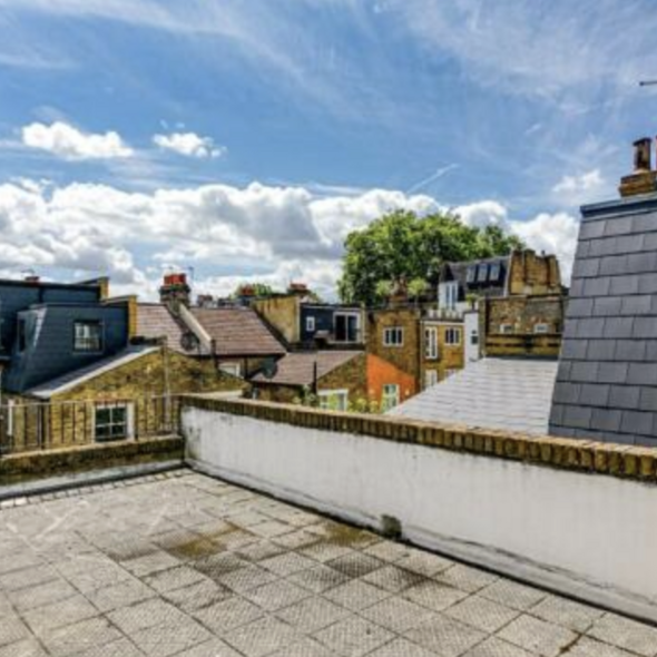 4 bedroom semi-detached house to rent - Photo 1