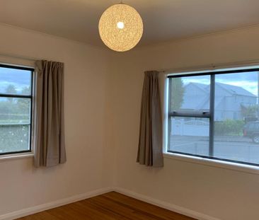 Beautiful two bedroom home in the heart of Westmere! - Photo 3