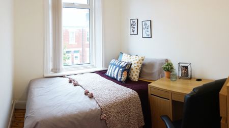 Balmoral Terrace - Photo 2