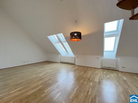 Weitblick und Wohnglück! Dachgeschosswohnung mit atemberaubendem Blick auf den Pöstlingberg - Foto 4