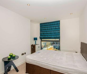 2 bedroom flat to rent - Photo 3