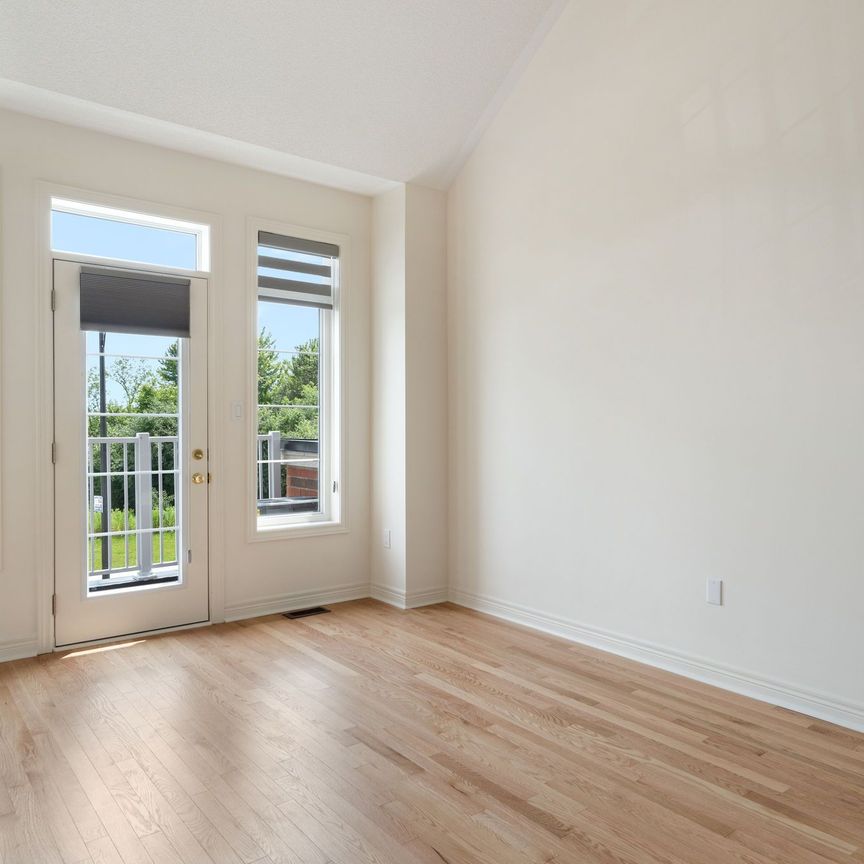 For Lease - 10 Mcalister Avenue, Richmond Hill, Ontario - Photo 1