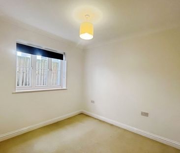 Station Approach - Photo 3