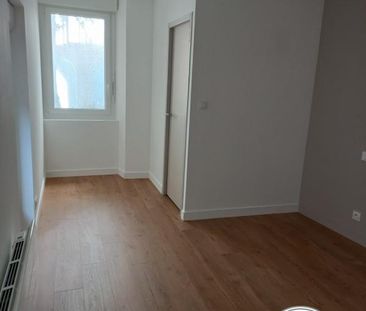Location Appartement 2 pièces 46m² CHATEAUBRIANT 44110 - Photo 3