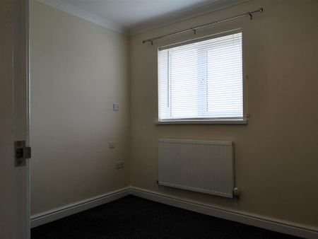 2 bedroom semi-detached house to rent - Photo 4