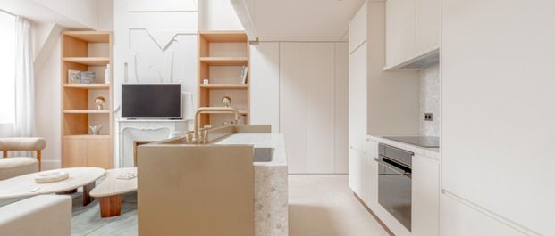 Appartement • Paris 1er - Photo 1