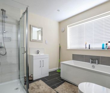 5 bedroom detached house to rent - Photo 6