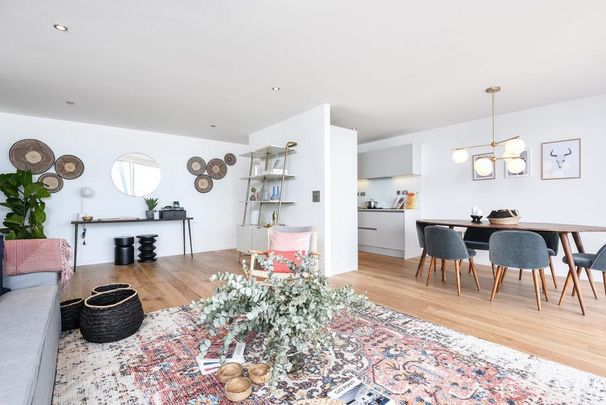 2 bedroom flat to rent - Photo 1