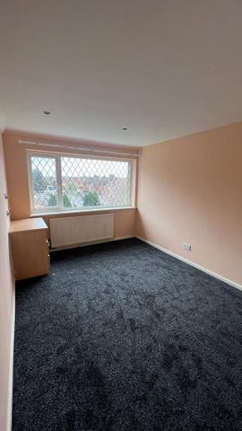 4 bedroom terraced house to rent - Photo 5