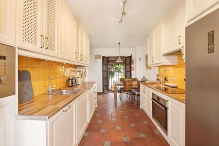 2 Bedroom Townhouse For Rent in Nueva Andalucía, Málaga - Photo 5