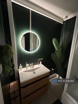 5 bedroom terraced house to rent - Photo 1