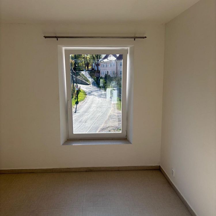 Pronájem bytu 1+1 36 m² - Photo 1
