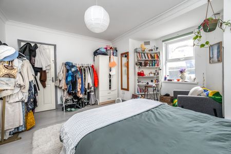 3 Bed Flat, Alkham Road, N16 - Photo 5