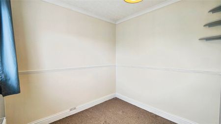 3 bedroom house to rent Kennett Green, Northampton, Northamptonshire, NN5 - Photo 3