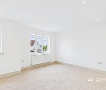 4 bedroom semi-detached house to rent - Photo 1