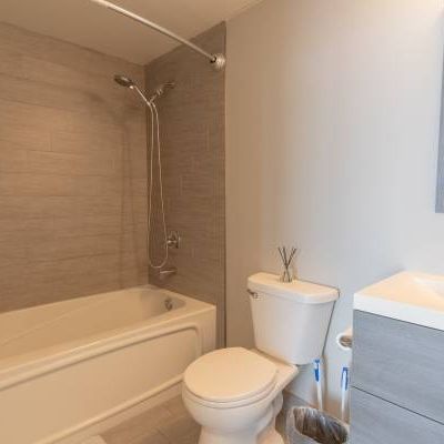 10 Navy Wharf Court - Photo 1