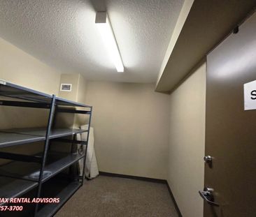 BEAUTIFUL AIR-CONDITIONED 2 BED+DEN CONDO IN THE PALISADES, SHERWOO... - Photo 2