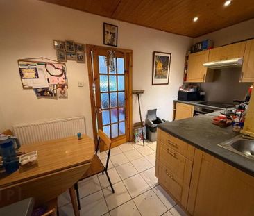 9 Ebor Parade, Belfast, BT12 6NS - Photo 2