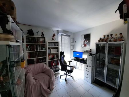 Appartement 4 pièces 95m2 MARSEILLE 9EME 1 476 euros - Photo 4