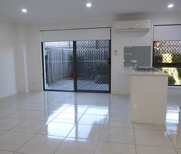 60 Grahams Road, Strathpine, QLD 4500 - Photo 5