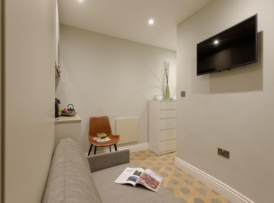 Studio to rent - Photo 1