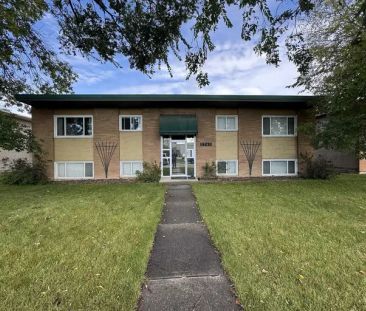 Spacious 2 Bed, 1 Bath Garden Suite Condo for Rent in Brentwood | 3 - 2740 Brentwood Boulevard Northwest, Calgary - Photo 1