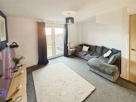 2 bedroom terraced house to rent - Photo 1