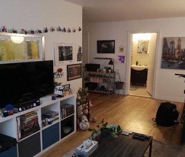 Superbe 4 1/2 Adjacent Outremont - près universités et REM - Photo 2