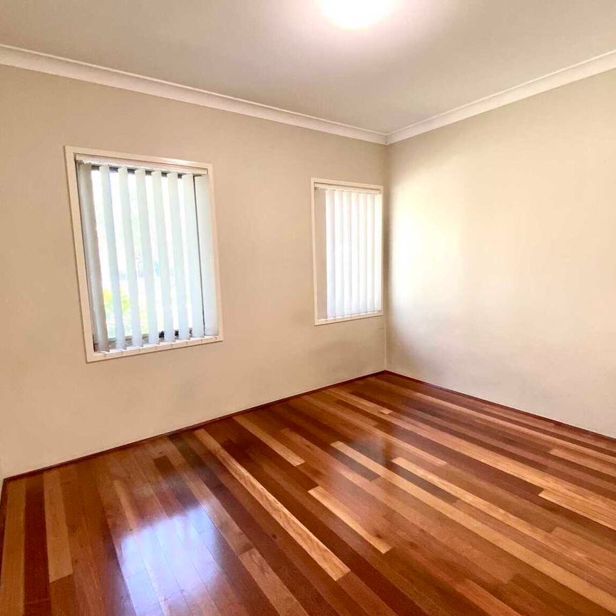 10 Wardell Road Petersham - Photo 1