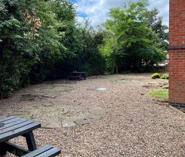 Room in a Shared House, Aston Court, NG7 - Photo 6