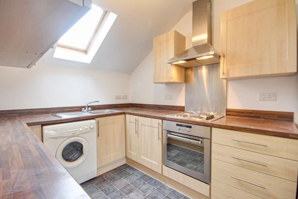 2 bedroom flat to rent - Photo 1