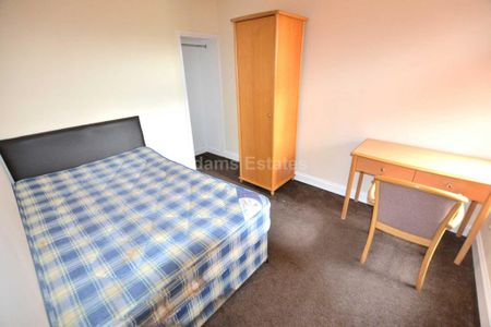 4 bedroom terraced house to rent - Photo 5