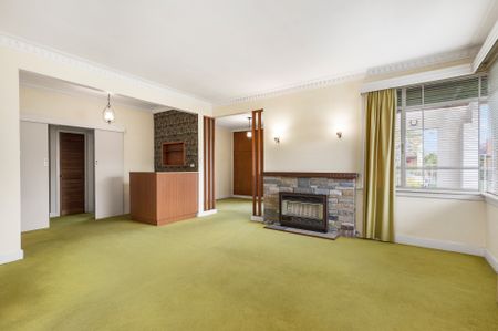 8 Gabriel Avenue, Malvern East VIC 3145 - House For Rent | Domain - Photo 5
