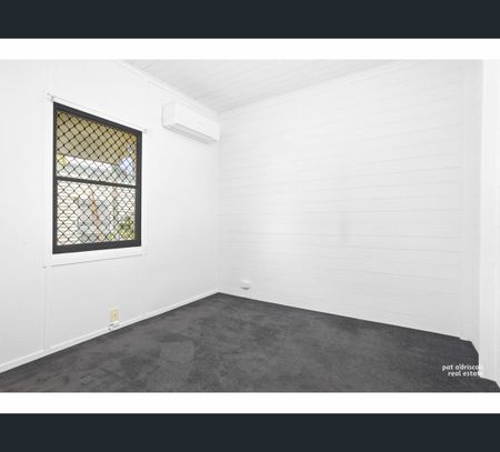 12 Lucas Street, Berserker, Qld 4701 - Photo 2
