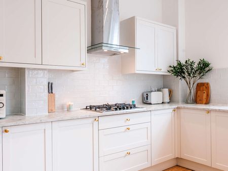 Parliament Street Unit 4 - Photo 4