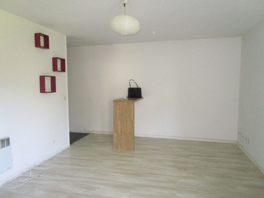 Appartement À Louer 1 Pièce , 30 M² - Photo 1