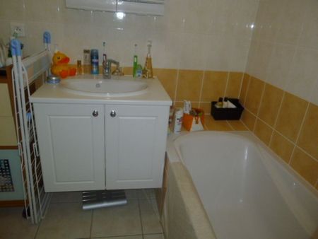 Location Appartement 2 pièces 50m² ESSEY LES NANCY 54270 - Photo 4