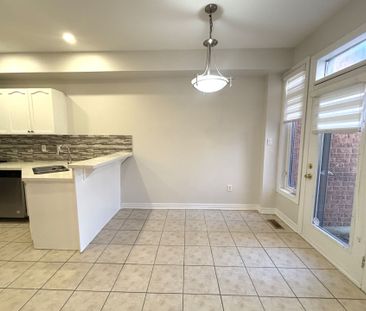 For Lease - 30 Venture Avenue, Richmond Hill, Ontario - Photo 2