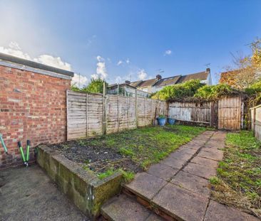 3 bedroom terraced house to rent - Photo 5