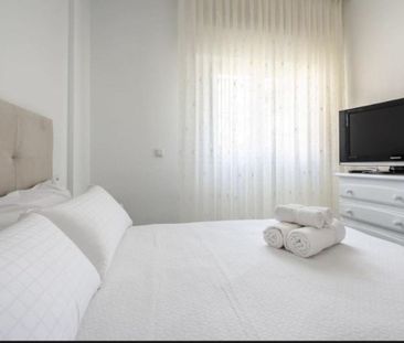 4 room luxury Villa for rent in Marbella, Andalusia - Photo 3