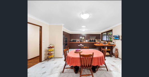 Charming 3‑Bedroom House for Rent in the Heart of Moorebank - Photo 1