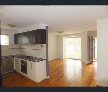 1/4 Fortuna Street, Clayton, Vic 3168 - Photo 3