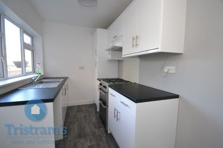 3 bed Mid Terraced House for Rent - Photo 2