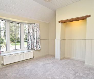 3 bedroom detached bungalow to rent - Photo 3