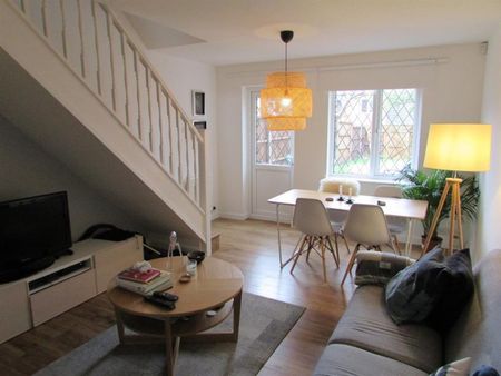 2 bedroom House To Let - Photo 2