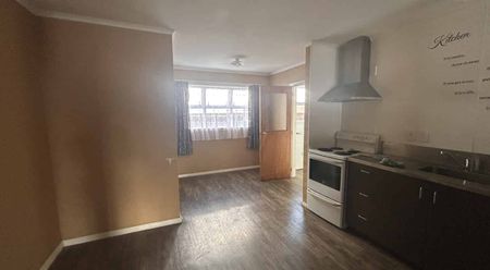 Cheerful on Chelwood! - Photo 2