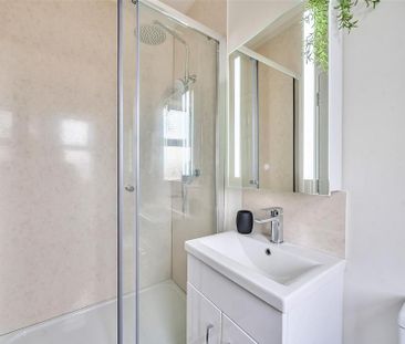 Studio to rent - Photo 6