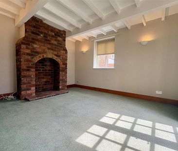 2 bedroom semi-detached house to rent - Photo 3