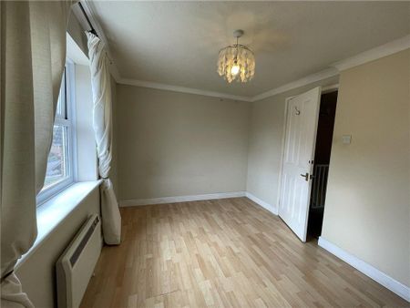 2 bedroom semi-detached house to rent - Photo 3